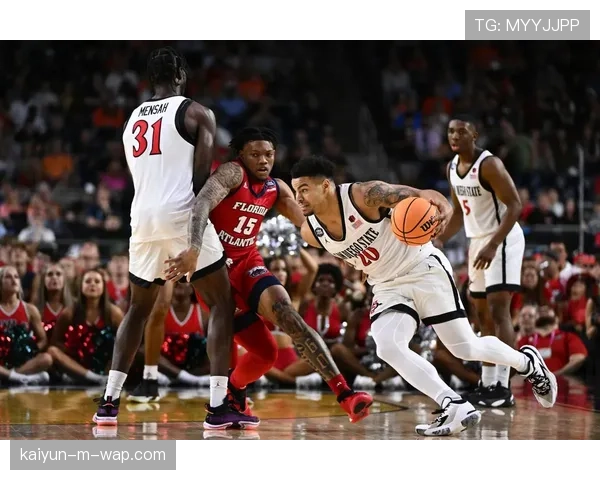 热火客场战绩与防守稳定性关联 善于控场球队在客场的执行力分析